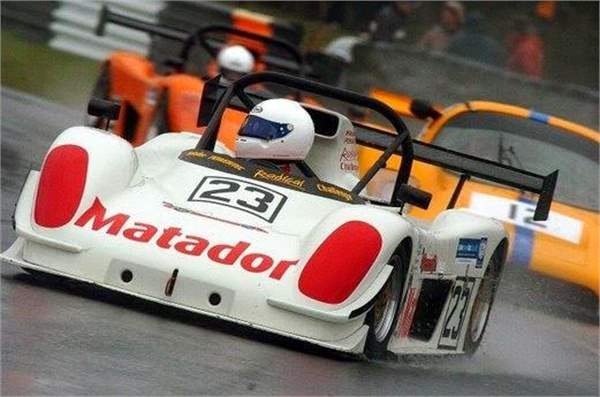 choosing a track day car on a budget - radical