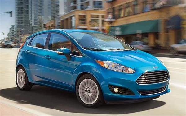 Ireland's top-10 selling cars 2016-Ford-Fiesta-front-view