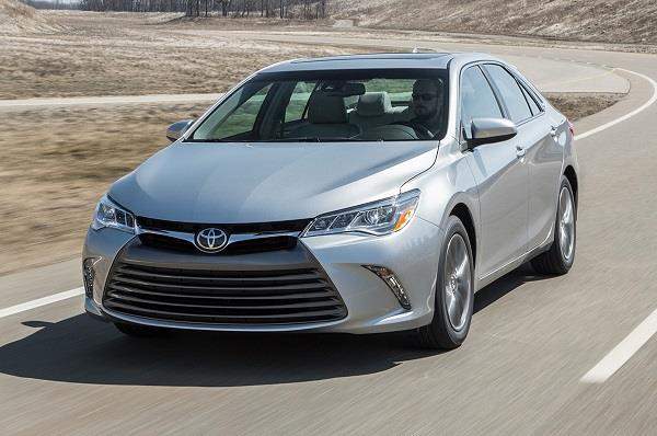 Ireland's top-10 selling cars 2016-Toyota-Corolla