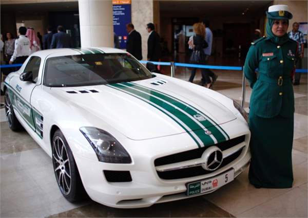  Mercedes-Benz SLS AMG