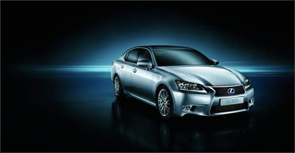 executive saloons Lexus GS 300h