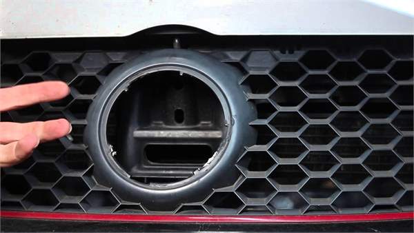 Project GTi: Manual Bonnet Release