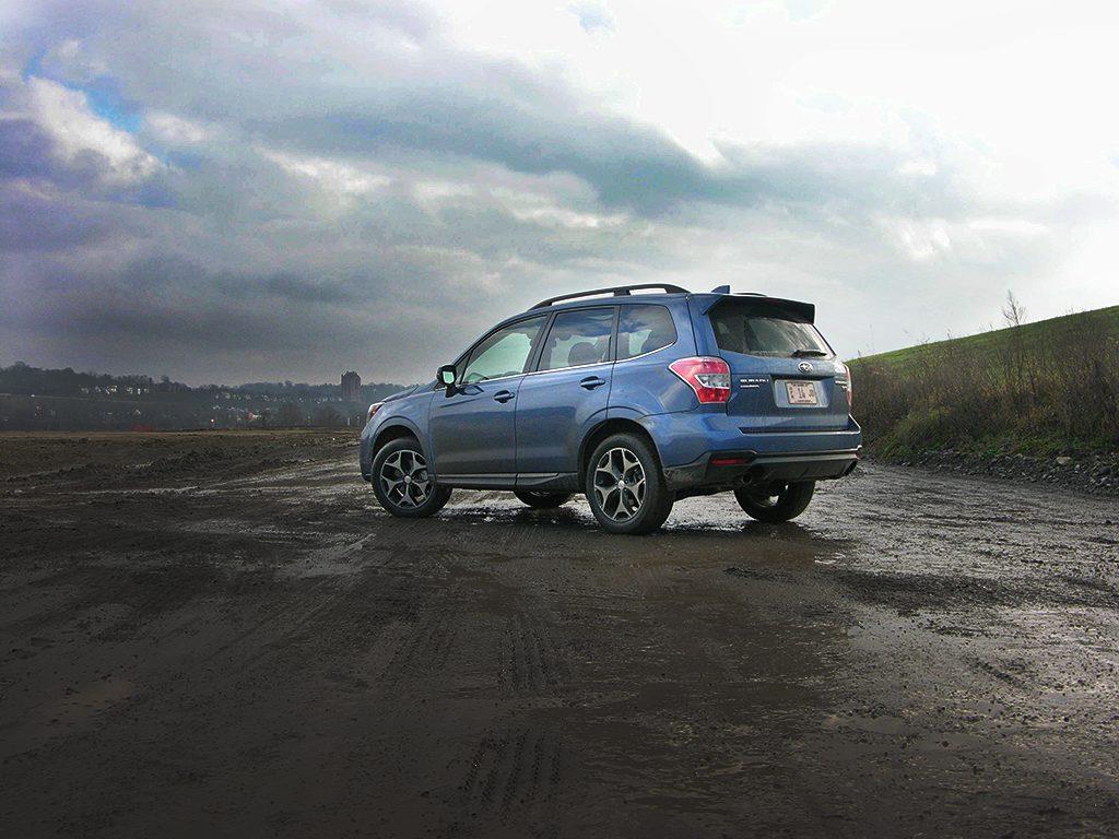 2016-Subaru-Forester-XT_10